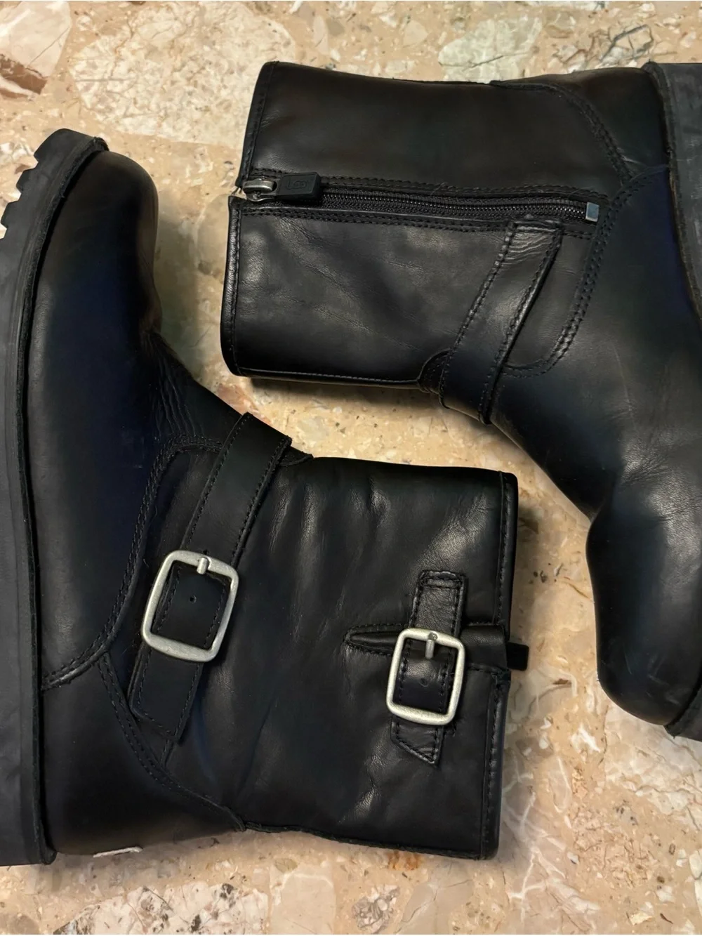 UGG Girls Black Leather Zip Boots Fits Women’s 6.5